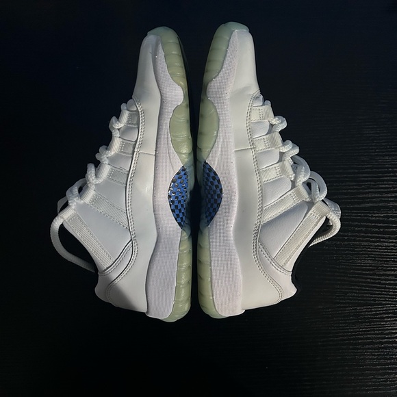 Air Jordan 11 Retro Low GS Legend Blue